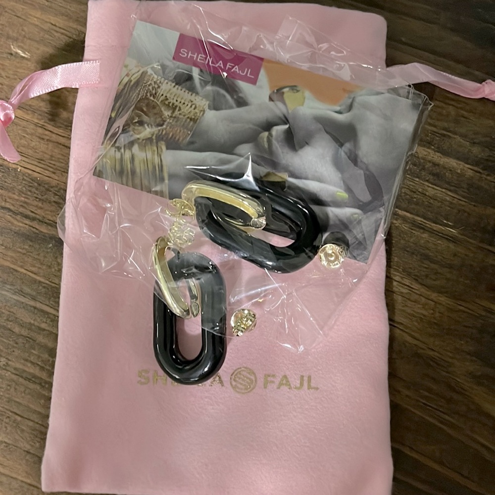 Sheila fajl earrings